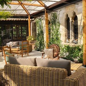 L'Abbaye Hotel
